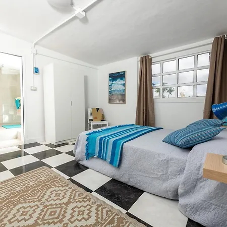 Апартаменты Vista Paraiso, Sea Breeze Facing The Sea