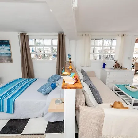 Vista Paraiso, Sea Breeze Facing The Sea Апартаменты