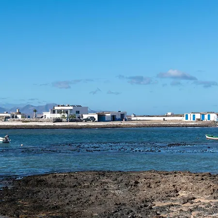 Vista Paraiso, Sea Breeze Facing The Sea Ла-Олива