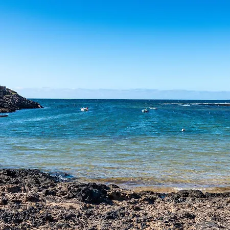 Апартаменты Vista Paraiso, Sea Breeze Facing The Sea Ла-Олива